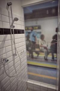 Road Stop Neandertal - 58