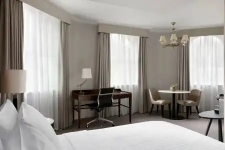 Bristol Marriott Royal - 9