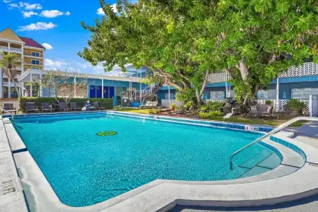 Malibu Resort Motel - 8