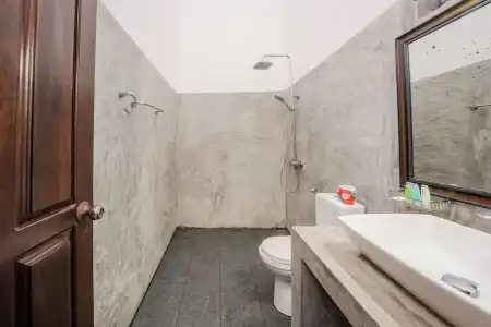 Central Beach Inn - 124