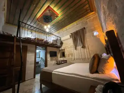 Zuwinasa House - 2
