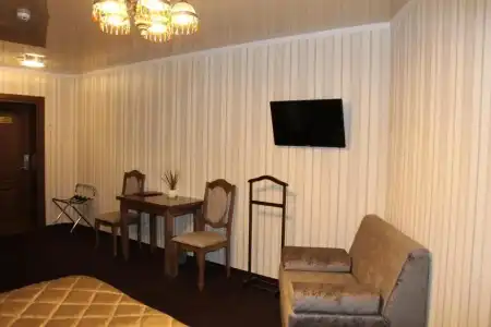 Aristocrat - 40