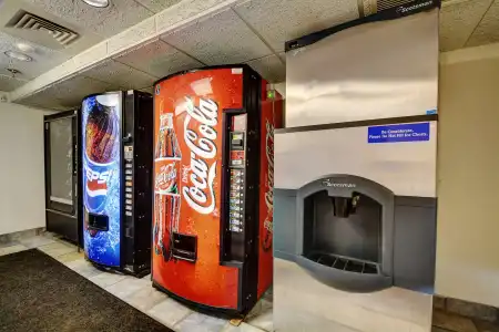 Motel 6 Newport, RI - 10