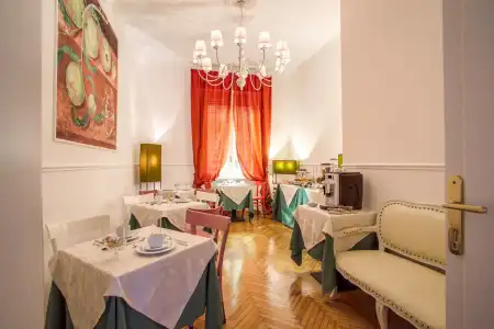 Roma in una Stanza GuestHouse - 17
