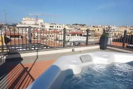 Trevi Palace Luxury Inn - 21