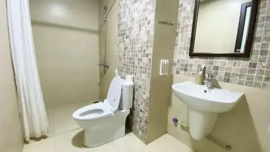 Era Apartment Lac Long Quan - 7