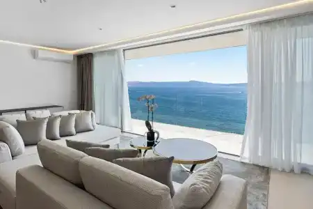 Luxury Amabilis - 207