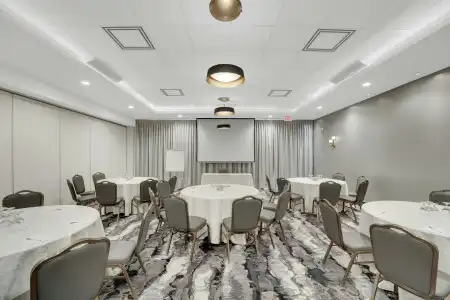 Hilton Garden Inn Toronto/Brampton - 37