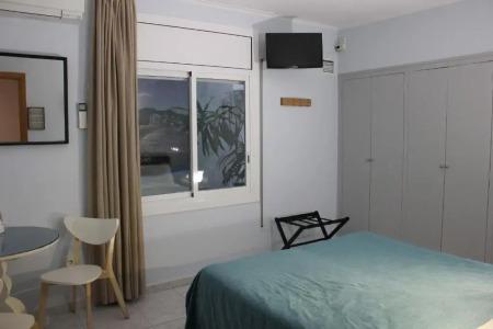 Alexandra Sitges - 19