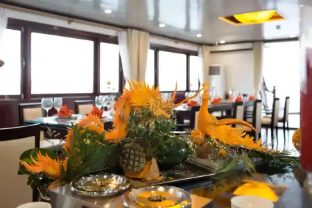 Halong Sapphire Cruises - 18