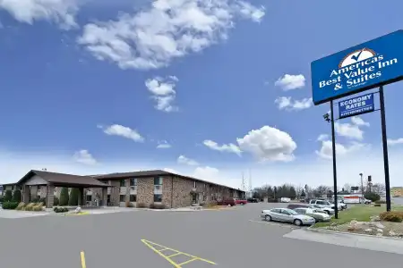 Americas Best Value Inn and Suites Bismarck - 0
