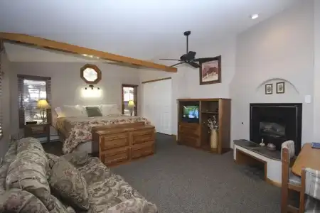 Streamside on Fall River - 4