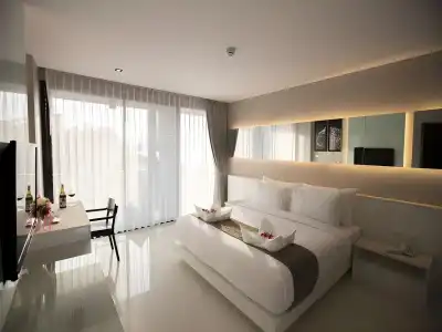 Serenotel Pattaya Beach Front - 25