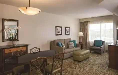 DoubleTree Suites by Hilton Naples - 54