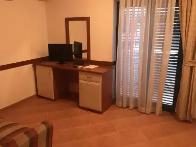 Villa Royal Apartments - 4