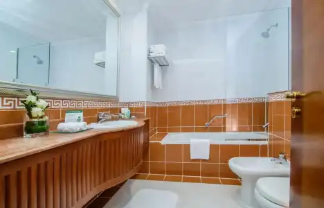 Grand Excelsior - Bur Dubai - 9