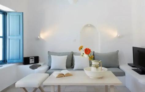 Black Rose Beach Suites - 43