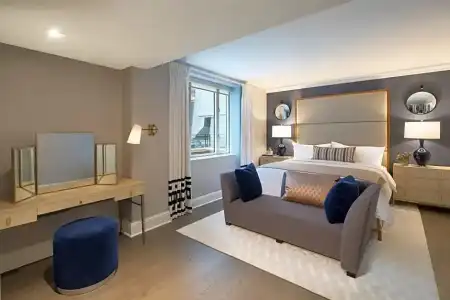 Omni Berkshire Place - 103