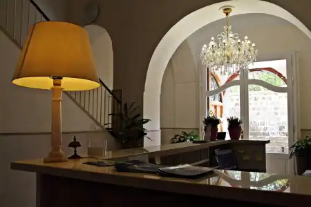 Sisters Hostel - 17