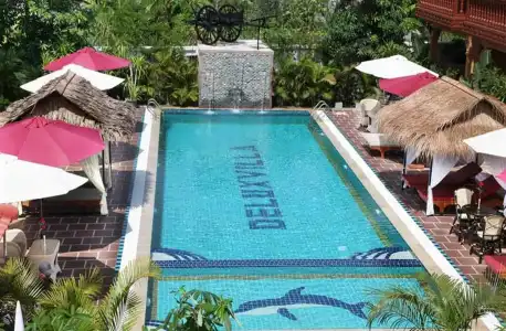 Lux Guesthouse - 8