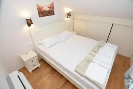 Apartments Dobrotski Dvori - 6
