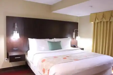Hawthorn Extended Stay by Wyndham Wichita - 14