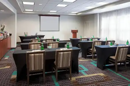 Residence Inn by Marriott Toronto Airport - 23
