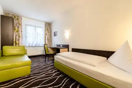 Demas München-Unterhaching - 26