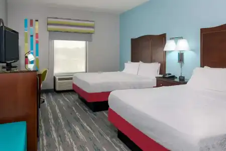 Hampton Inn & Suites Winston-Salem/University Area, NC - 45