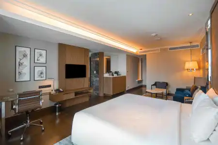 Radisson Blu Plaza Bangkok - 3