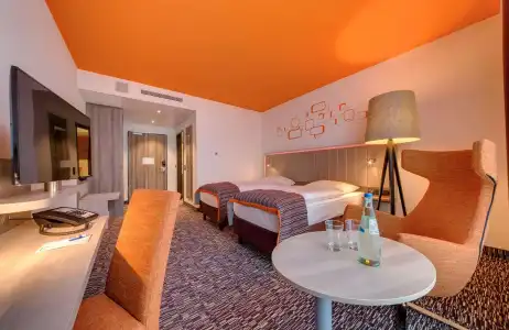 Park Inn by Radisson Neumarkt - 4