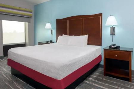Hampton Inn & Suites Winston-Salem/University Area, NC - 64