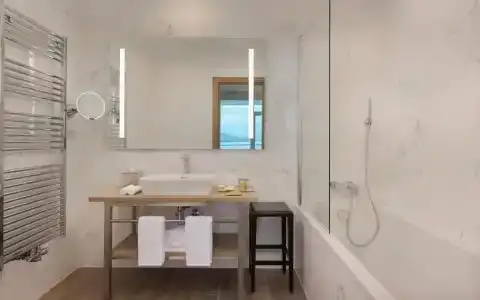 Hilton Rijeka Costabella Beach Resort & Spa - 105