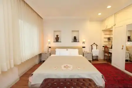 Lir Residence Suites - 63