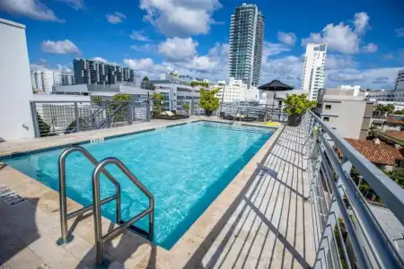 Riviera South Beach - 12