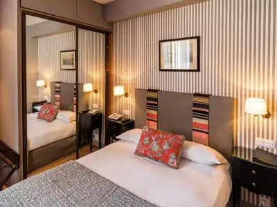 Hôtel LOUISON - 28