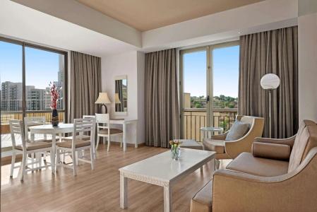 Ramada Plaza by Wyndham - 6
