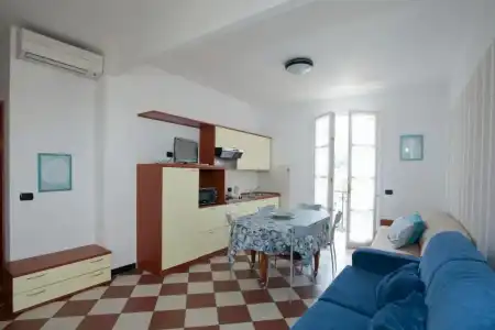 Giada - 56