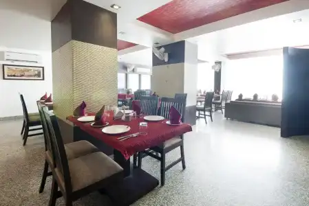 Raya Inn - 13