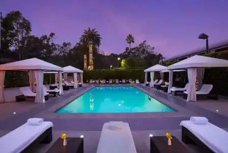 Luxe Sunset Boulevard - 17
