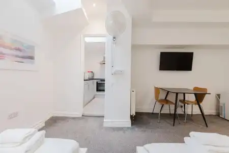 The J Hyde Park - 93