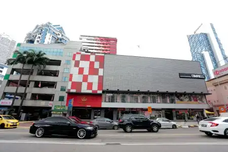 Palette Near Petronas Twin Tower Formerly Campbell - 32