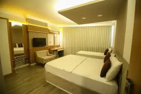 Cevik Palace Otel - 36
