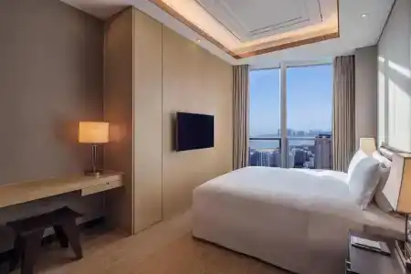 Hilton - 165