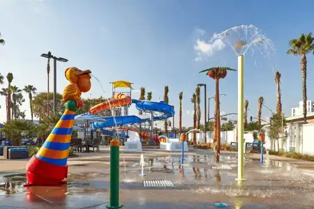 Anaheim Suites Resort - 25