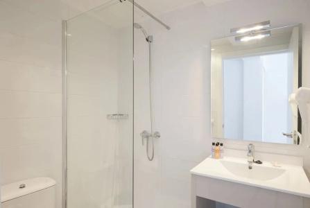 Cabot Romantic - Adults Only - 52