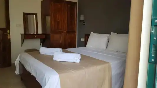 Poppy Apartments - 44
