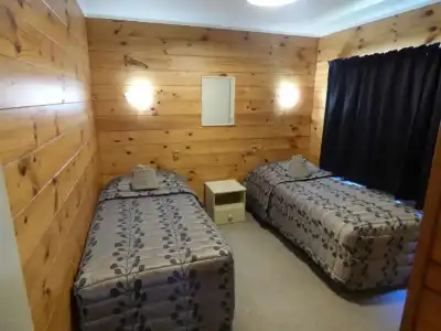 Cedarwood Lakeside Motel & Conference Venue - 33