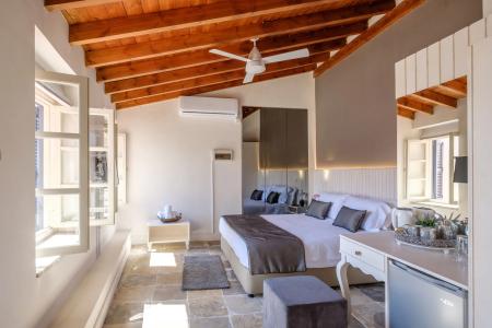 Limassol Old Town Mansion - 36