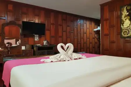 PoonSook Resident - 29